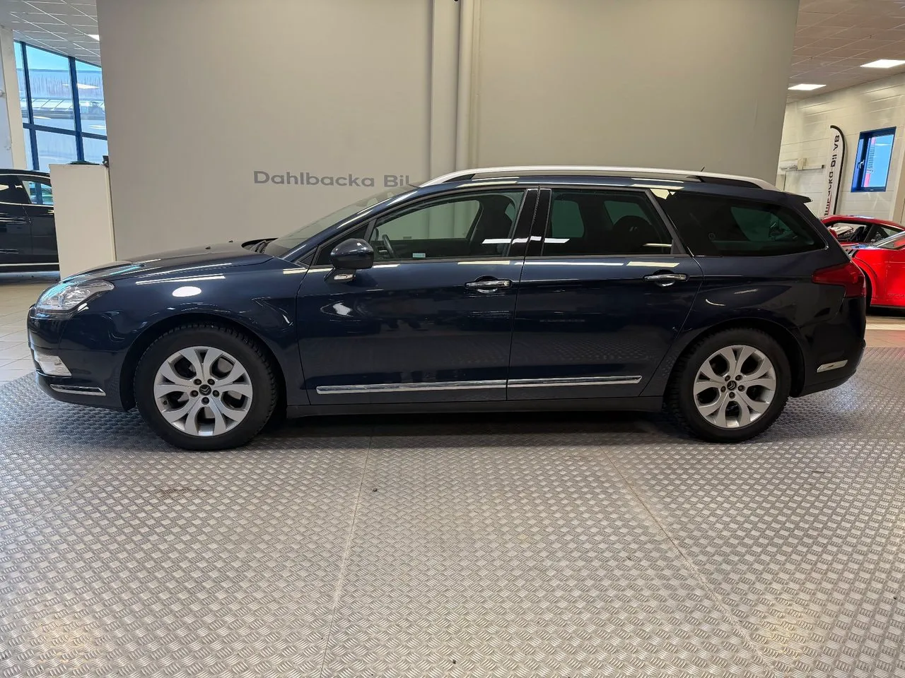 Vehicle image 2