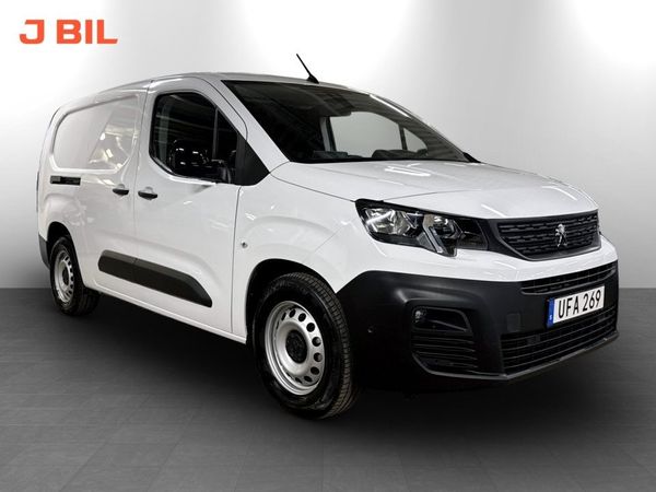Peugeot e-Partner PRO+ 50kWh 136hk Aut L2 P-SENSORER NAVI - 2023
