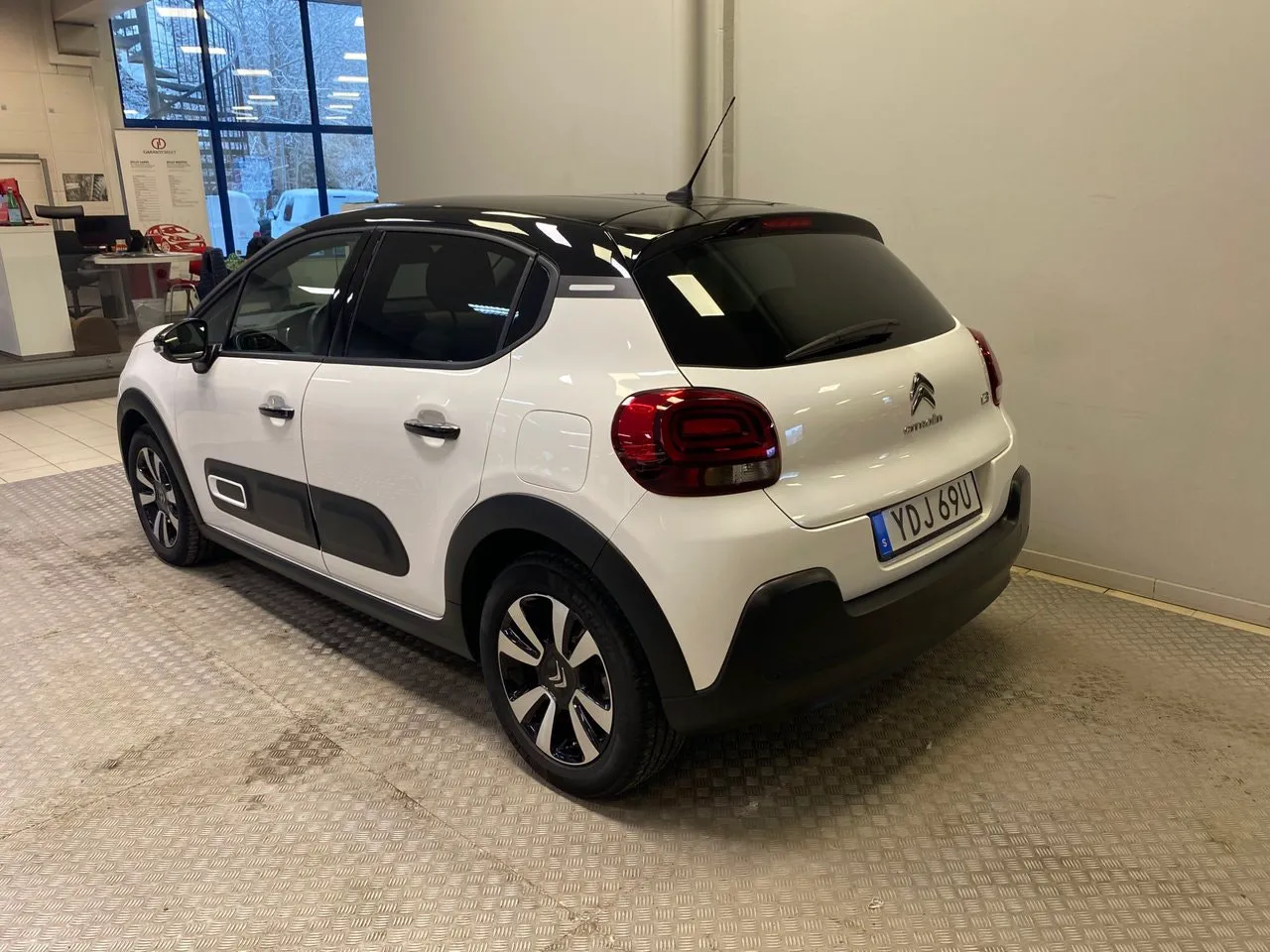 Vehicle image 2