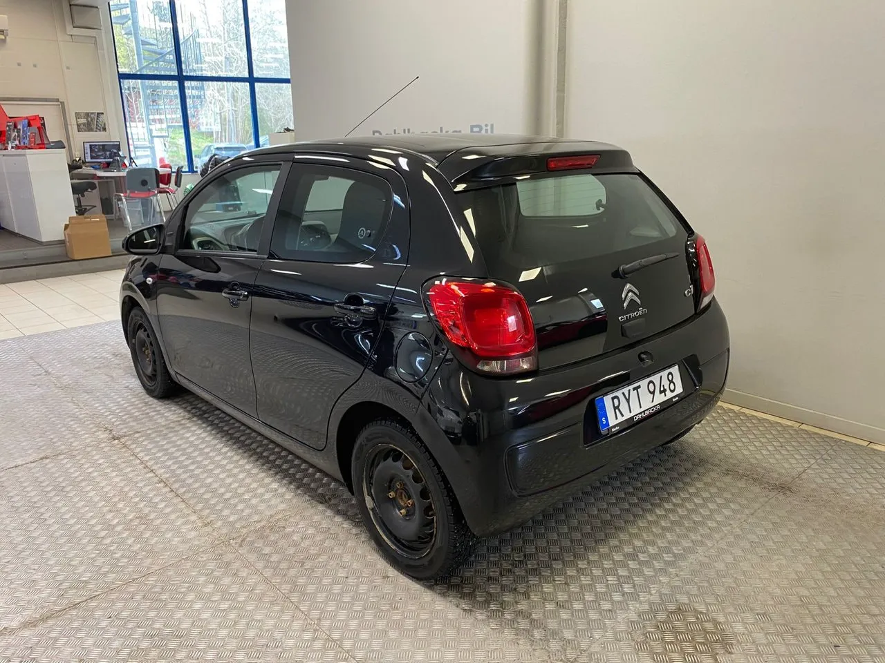 Vehicle image 2