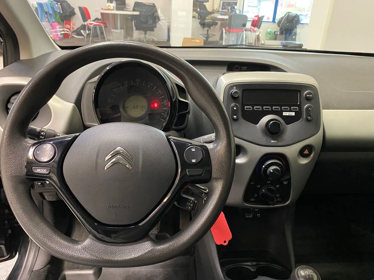 Vehicle image 6