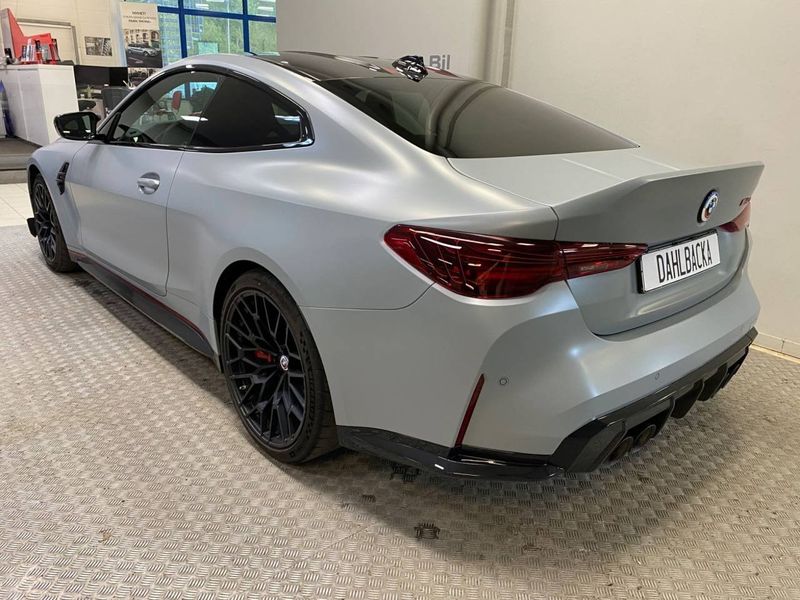 BMW M4 bild 6