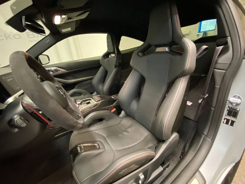 BMW M4 bild 15