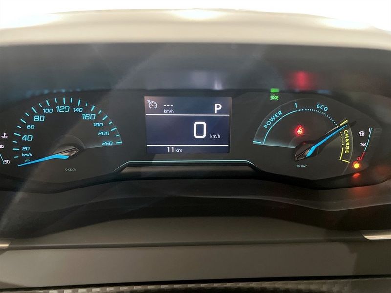 Peugeot 208 bild 11