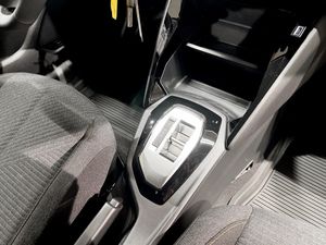 Peugeot 208 bild 9
