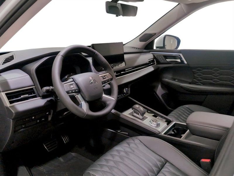 Mitsubishi Outlander bild 9