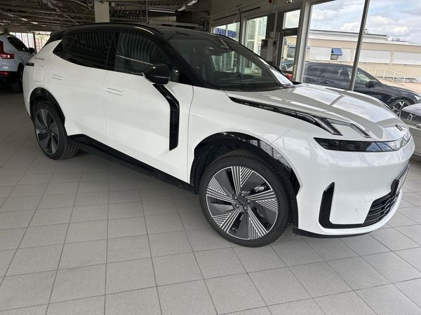 Lynk & Co 08 PHEV More - 2025