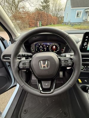 Honda ZR-V bild 8
