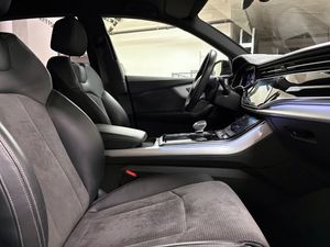 Audi SQ8 bild 27
