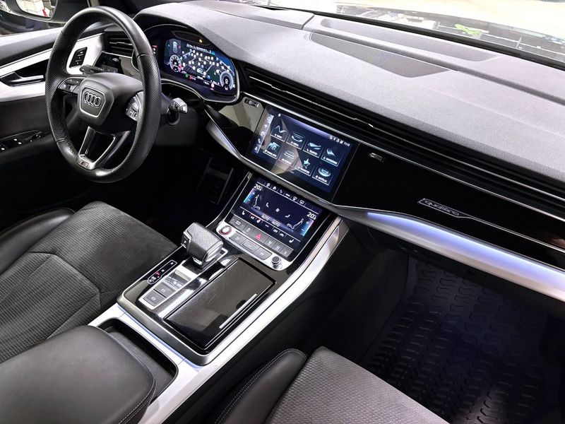 Audi SQ8 bild 28