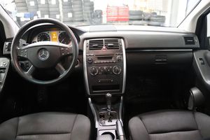 Mercedes B200 bild 8