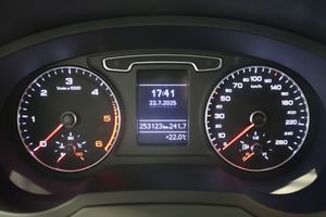 Audi Q3 bild 11