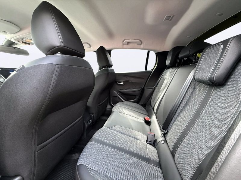 Peugeot 208 bild 10