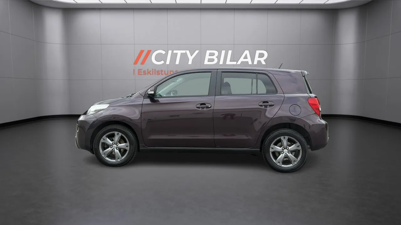 Vehicle image 7