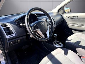Hyundai i20 bild 12