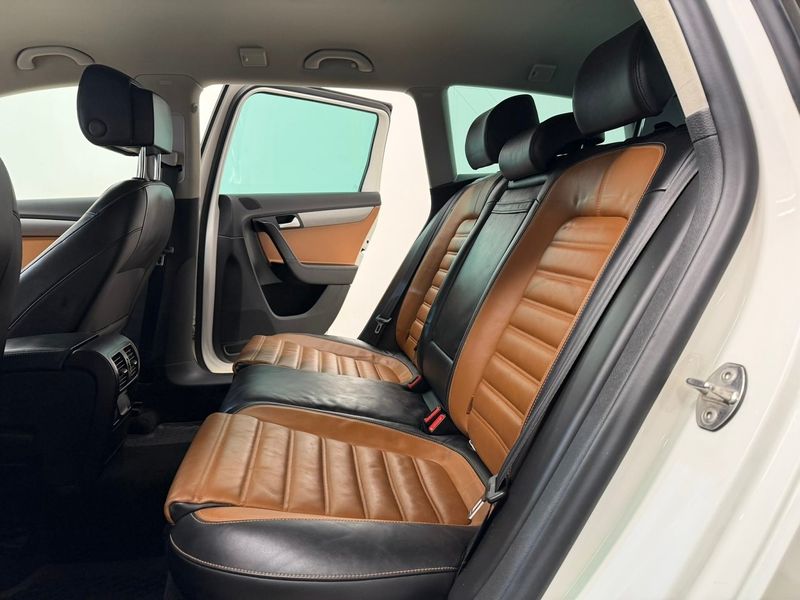 Volkswagen Passat bild 14