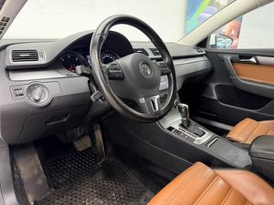 Volkswagen Passat bild 11
