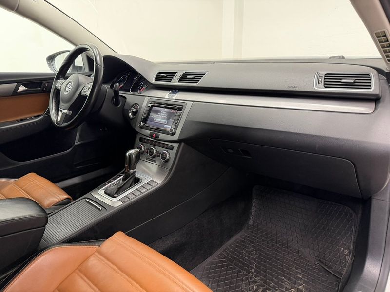 Volkswagen Passat bild 9