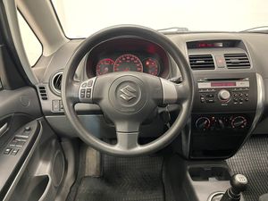 Suzuki SX4 bild 14