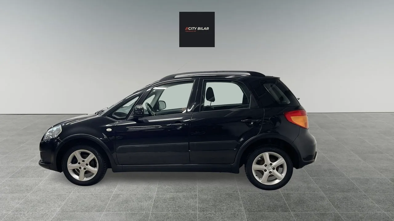 Vehicle image 7