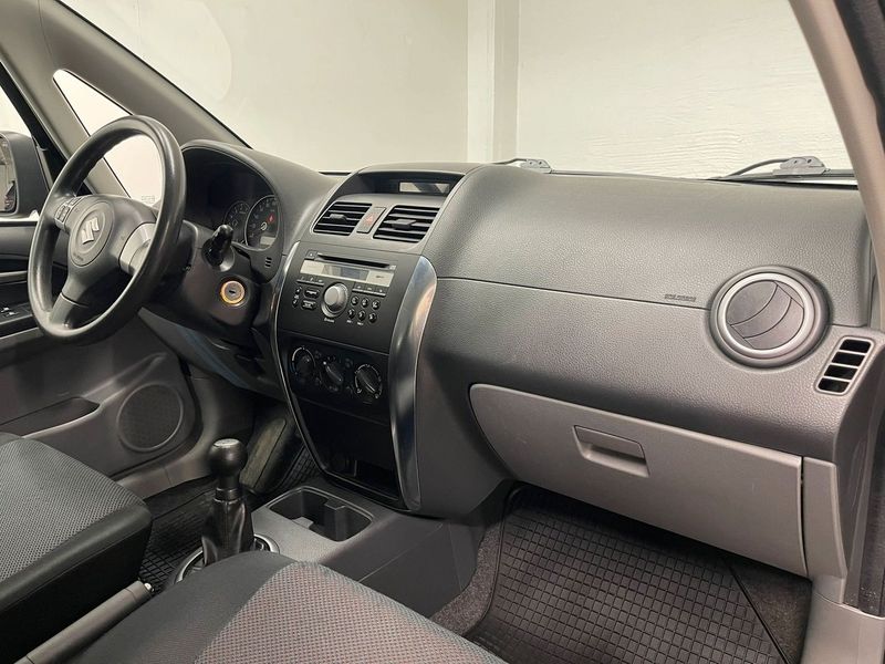 Suzuki SX4 bild 9