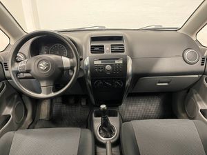Suzuki SX4 bild 13