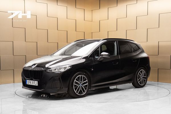 BMW 225 e xDrive Active Tourer M Sport / Kamera - 2024