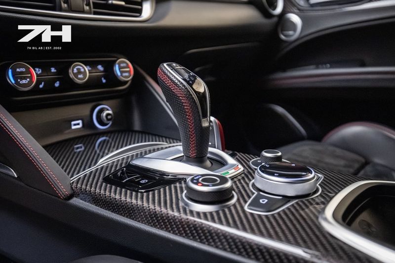 Alfa Romeo Stelvio bild 10