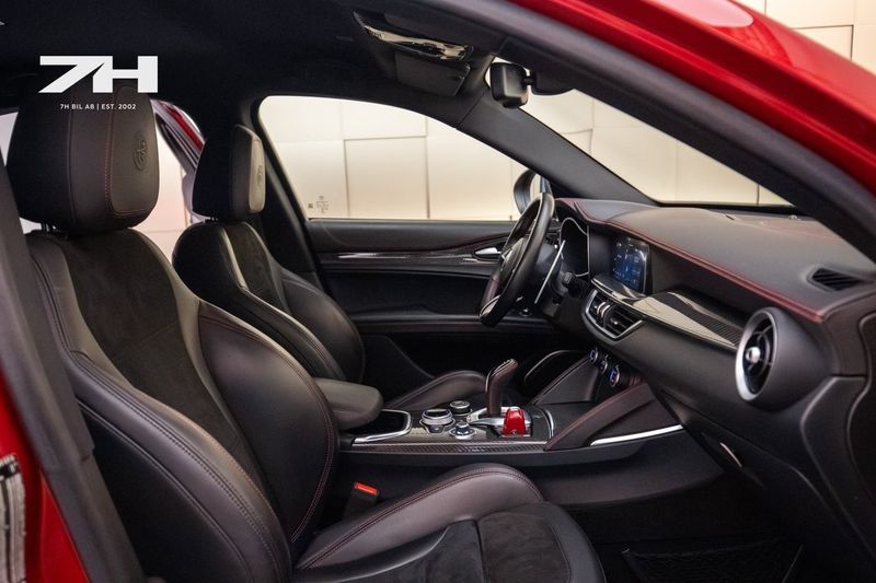 Alfa Romeo Stelvio bild 17