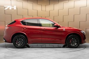 Alfa Romeo Stelvio bild 6