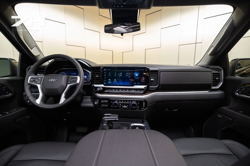 Chevrolet Silverado bild 16