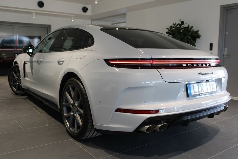 Porsche Panamera bild 2