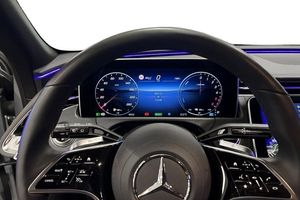 Mercedes E300 bild 5