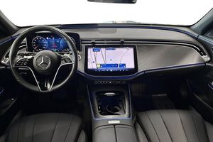 Mercedes E300 bild 8
