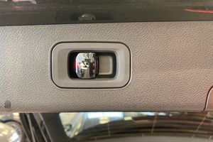 Mercedes E300 bild 14