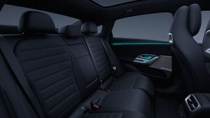 Mercedes C400 bild 15