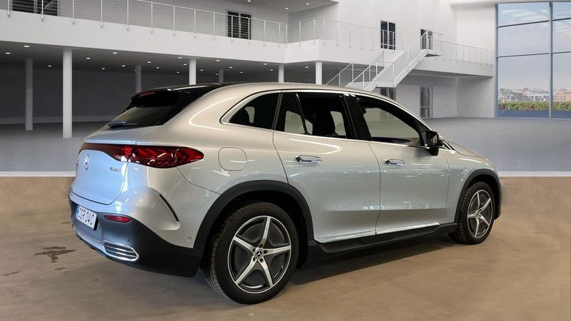 Mercedes EQE350 SUV bild 5