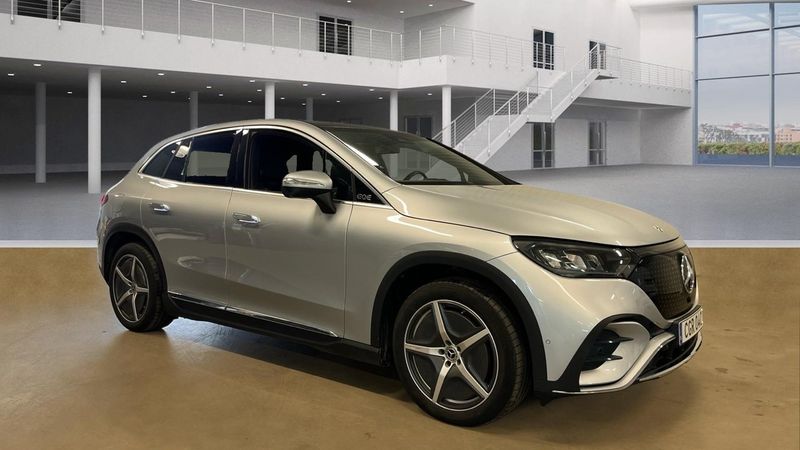 Mercedes EQE350 SUV bild 4