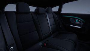 Mercedes CLA350 bild 15