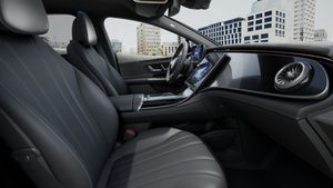 Mercedes EQE350 bild 12