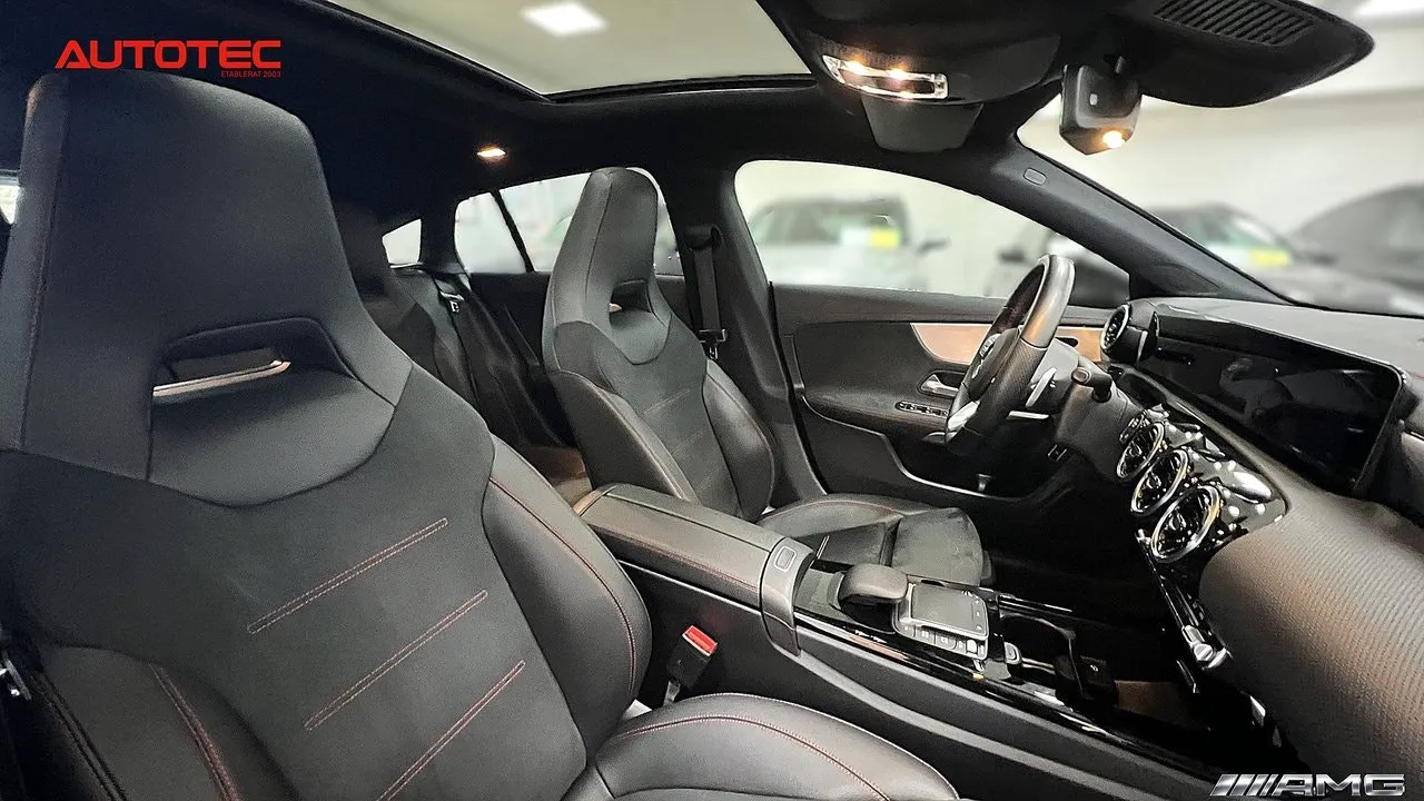 Vehicle image 21