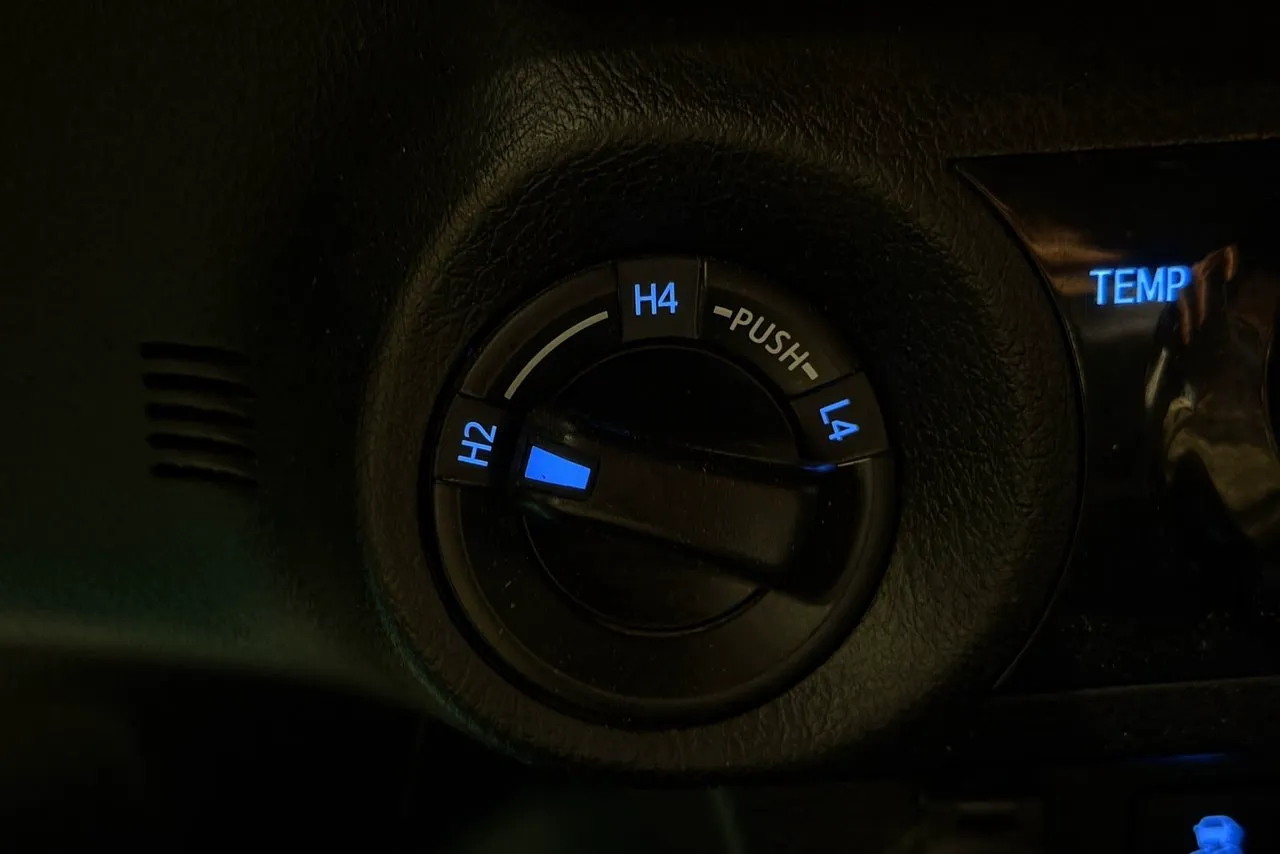 Vehicle image 21