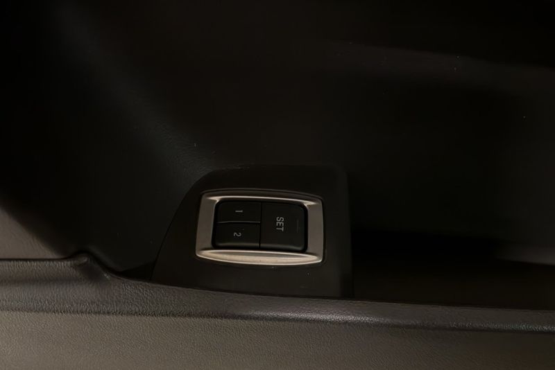 Jaguar XF bild 14