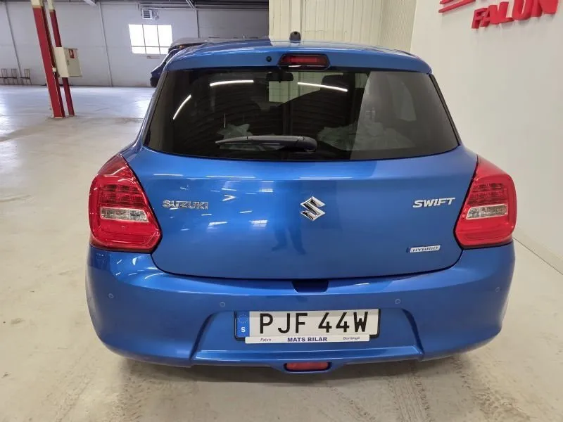 Vehicle image 6