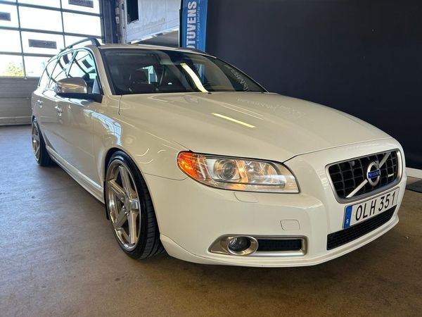 Volvo V70 T4 Automat R-Design Läder *Coils /19 Alu" /Sänkt* - 2011