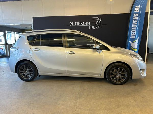 Toyota Verso 1.6 Edition Feel 7-sitsig /Dragkrok /Backkamera - 2015