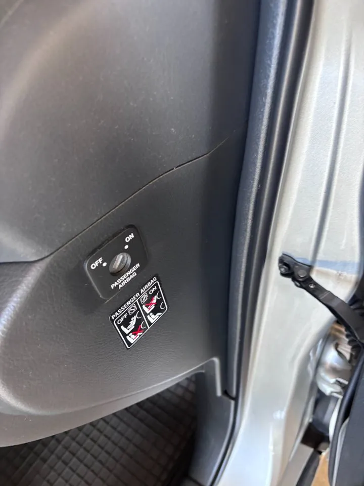 Vehicle image 21