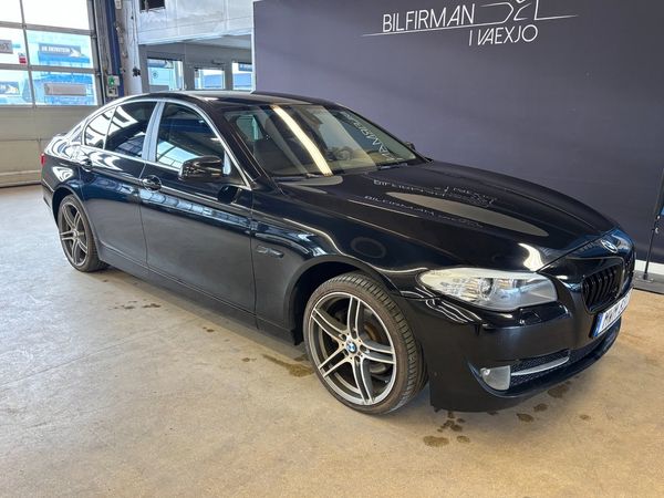 BMW 520 i Sedan /Parksensorer /Nybesiktigad /Snygg bil - 2012
