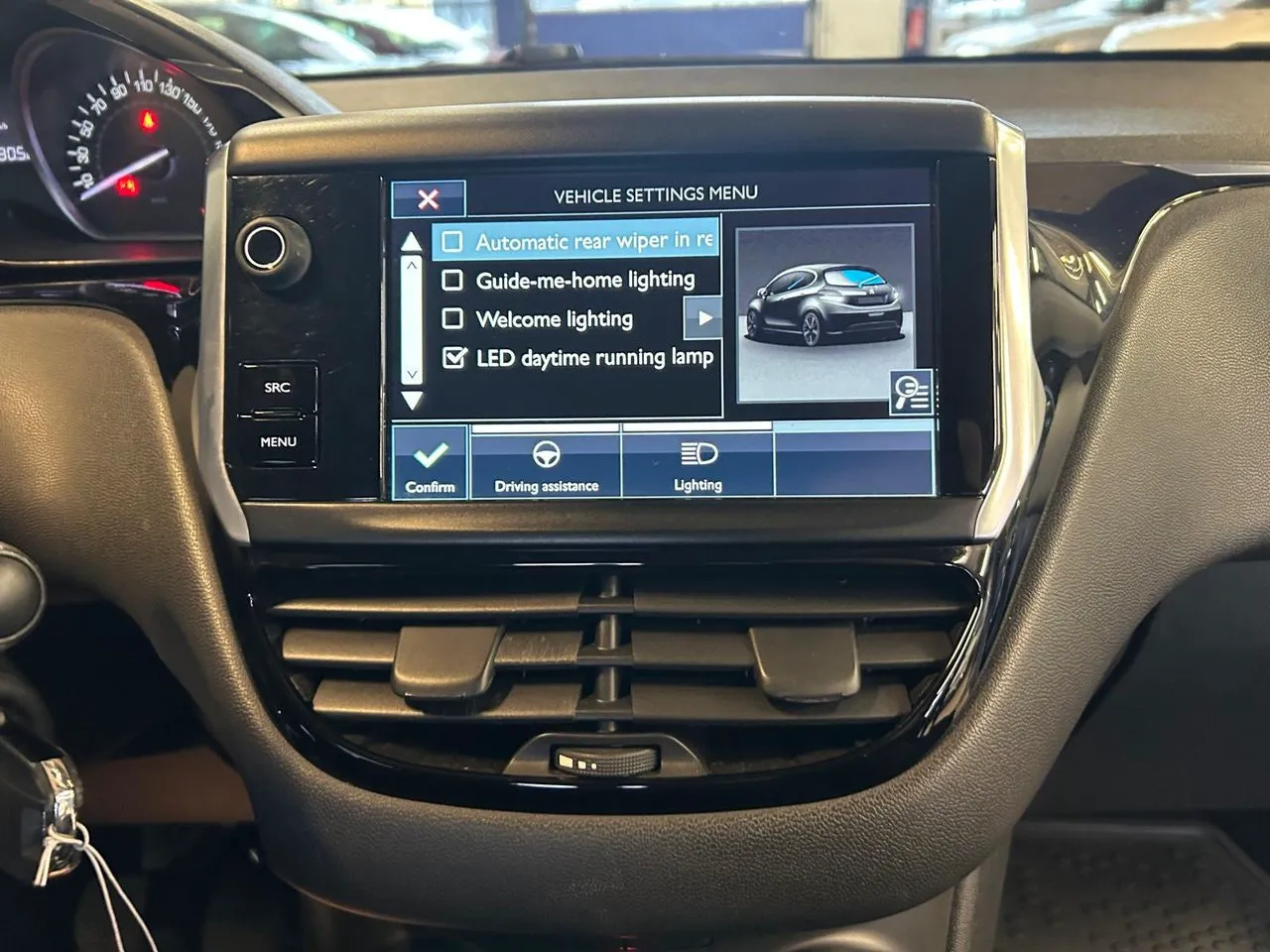 Vehicle image 14