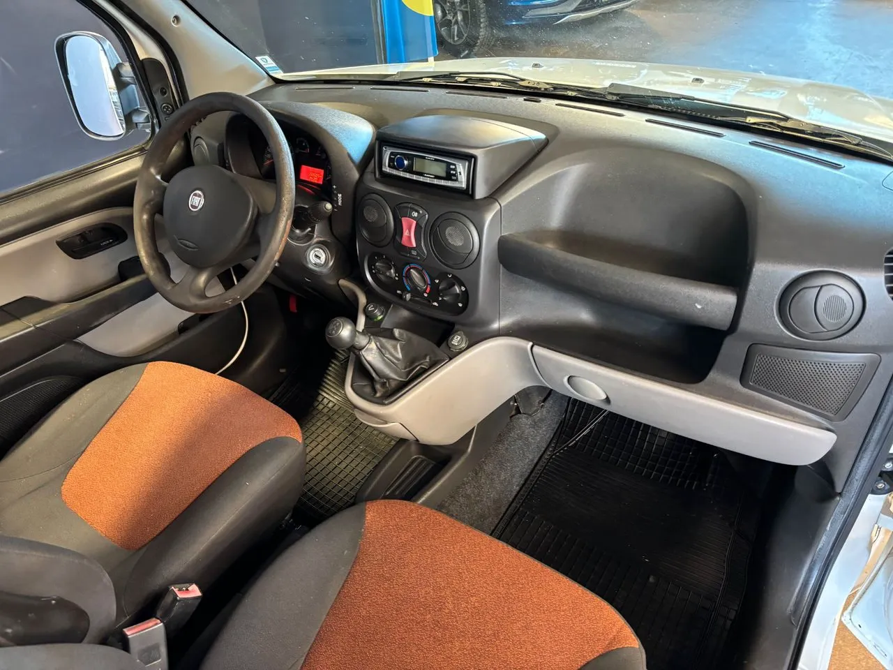 Vehicle image 8